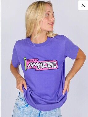 MOKUYOBI 'Totally Amazing' Graphic Short Sleeve Tee - medium